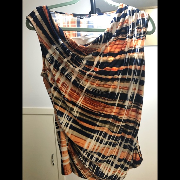 Top - Picture 2 of 3